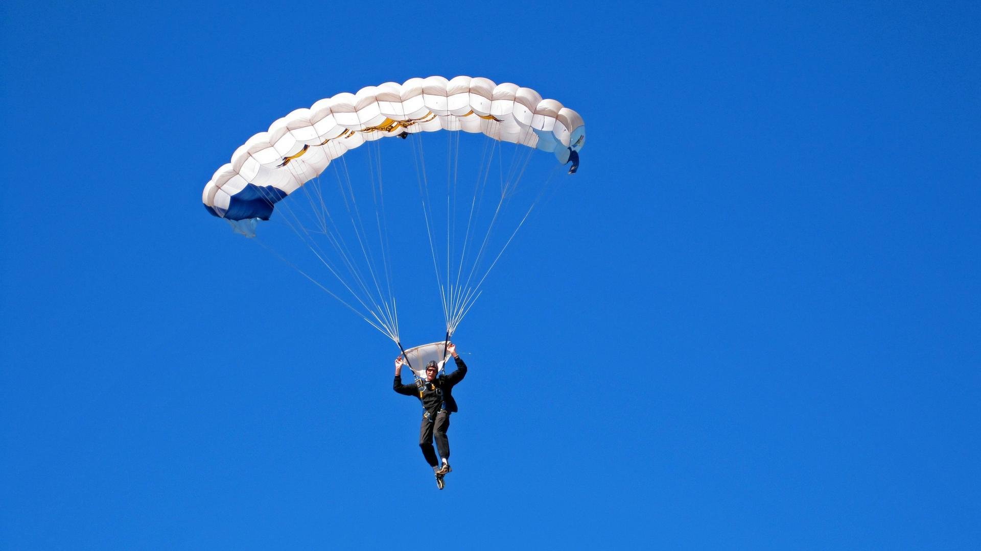 全国青少年篮球公益讲座在广州盛大举行，传递运动精神，2021年全国青少年篮球竞赛计划